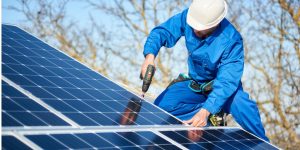 Installation Maintenance Panneaux Solaires Photovoltaïques à Peypin